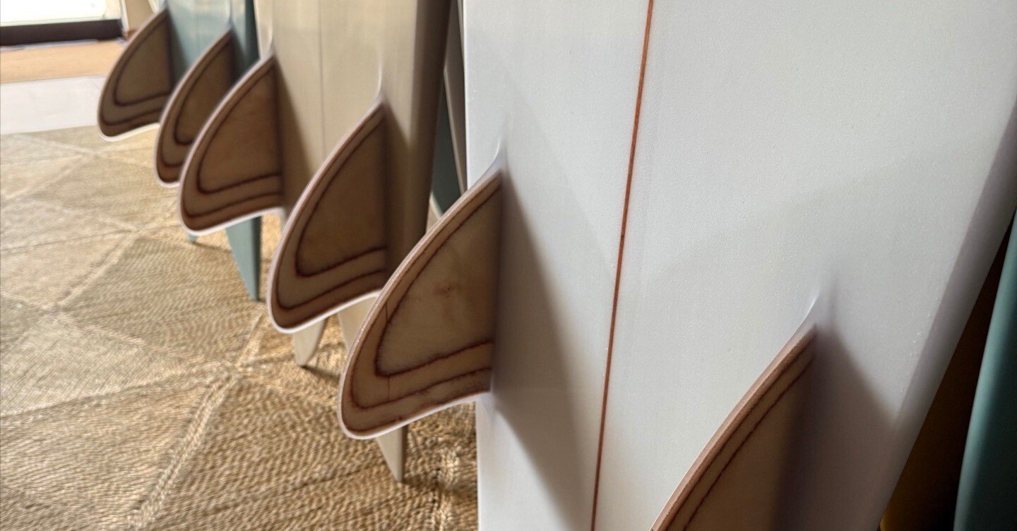 Mackie Designs Glass Love Fish 入荷！｜RIDE SURF+SPORT