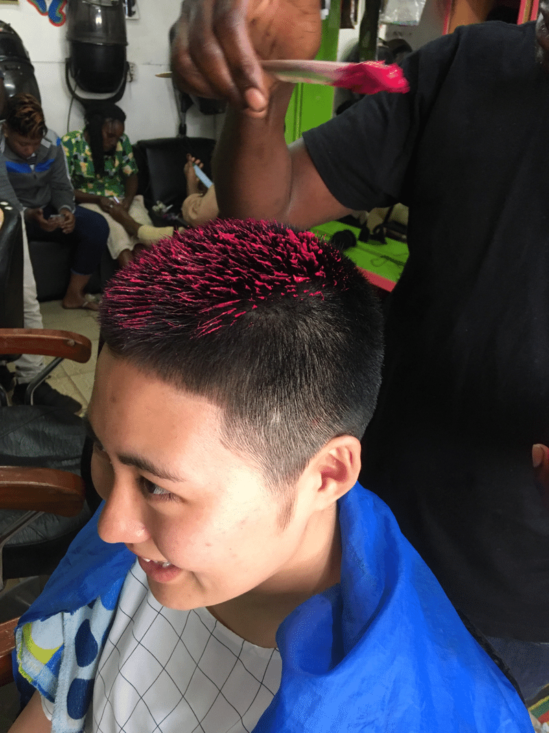 ルワンダのサロンで為すがままにされてきた Day185 Haru Note