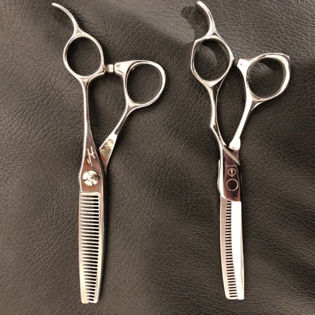 ブレンディングシザーとセニングシザーの違いをまとめてみた｜日置祐人