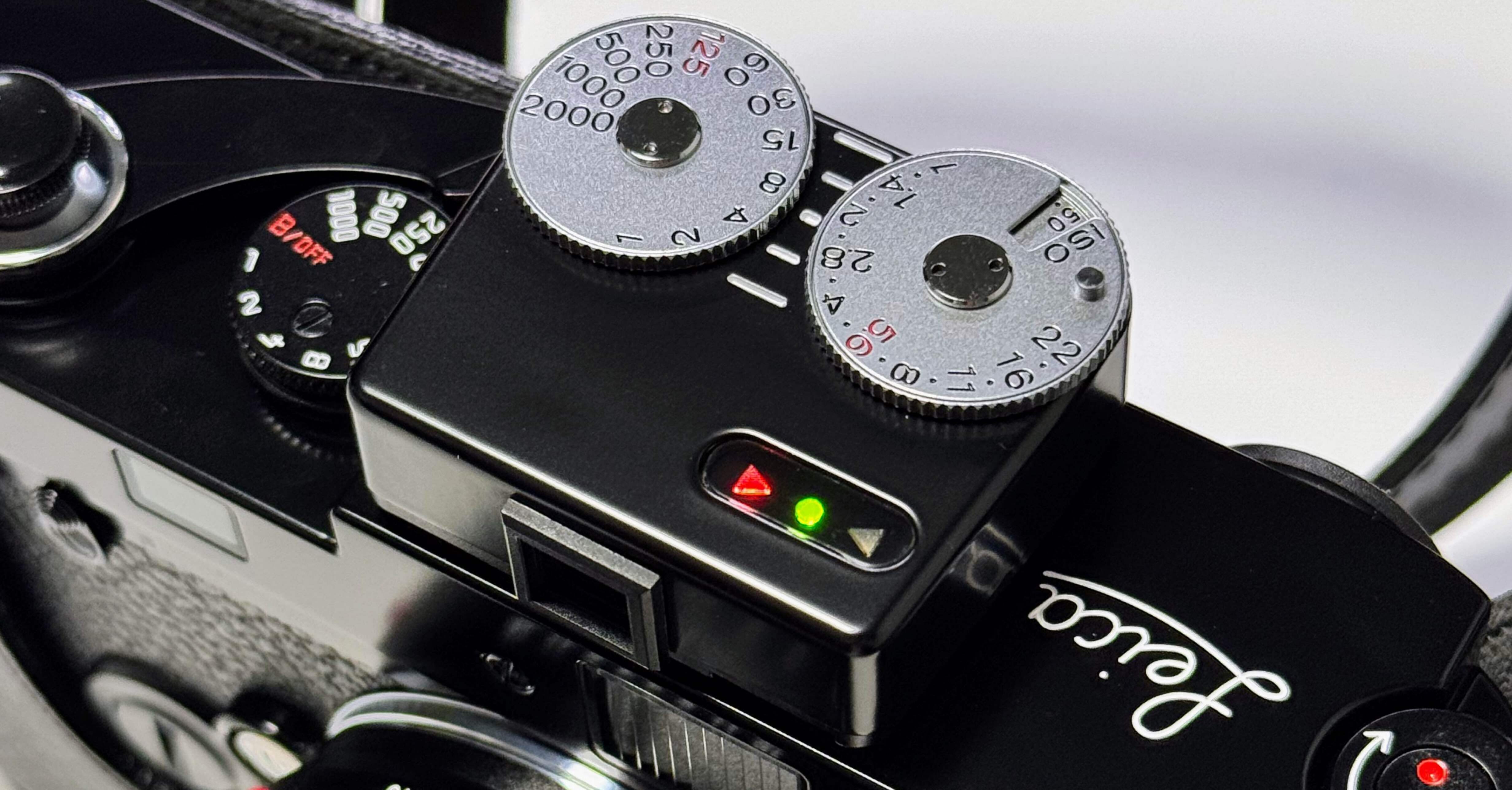 ライカMPに単体露出計をつけたくなった話｜よろ