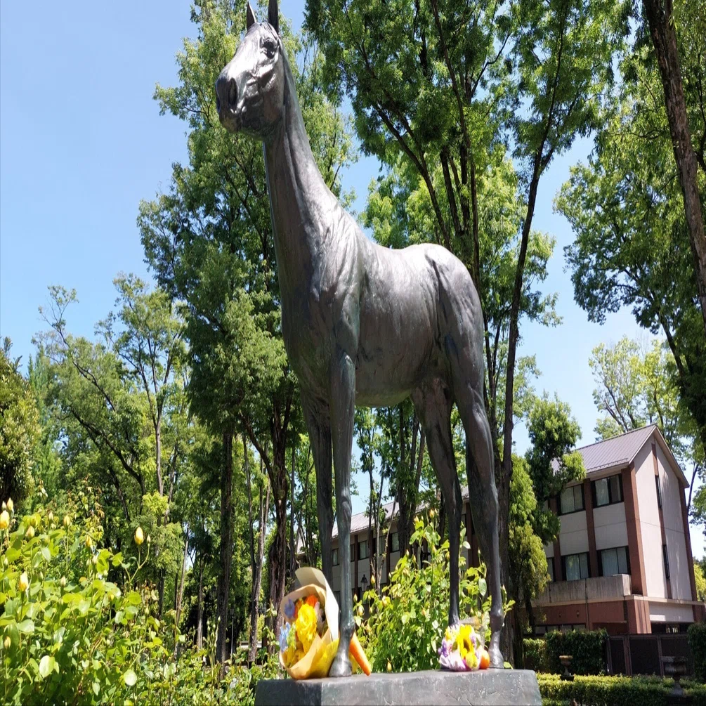 かなり前の競馬の景品の置物です。多分。 かなり前の競馬の景品の置物です。多分。 【公式通販】
