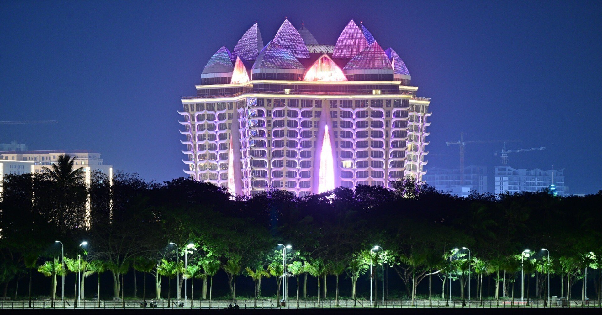 \u3010\u4e2d\u56fd\u306e\u5f37\u3044\u5f71\u97ff\u4e0b\u3011\u7279\u6b8a\u8a50\u6b3a\u3084\u3007\u3007\u58f2\u8cb7\uff1f\u30e9\u30aa\u30b9\u306e\u91d1\u4e09\u89d2\u30b4\u30fc\u30eb\u30c7\u30f3\u30c8\u30e9\u30a4\u30a2\u30f3\u30b0\u30eb\u7d4c\u6e08\u7279\u533a\u2464\u663c\u9593\u306e\u69d8\u5b50\uff01\u30bf\u30a4\u5074\u30c1\u30a7\u30f3\u30bb\u30fc\u30f3\u304b\u3089\u5165\u56fd\uff01\u4e2d\u56fd\u4f01\u696d ...