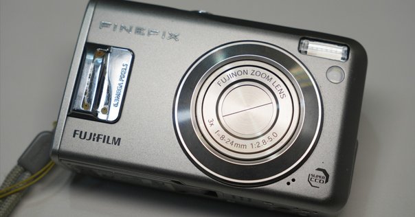 オールドデジカメ】FUJIFILM FINEPIX F31fd 神機と呼ばれた