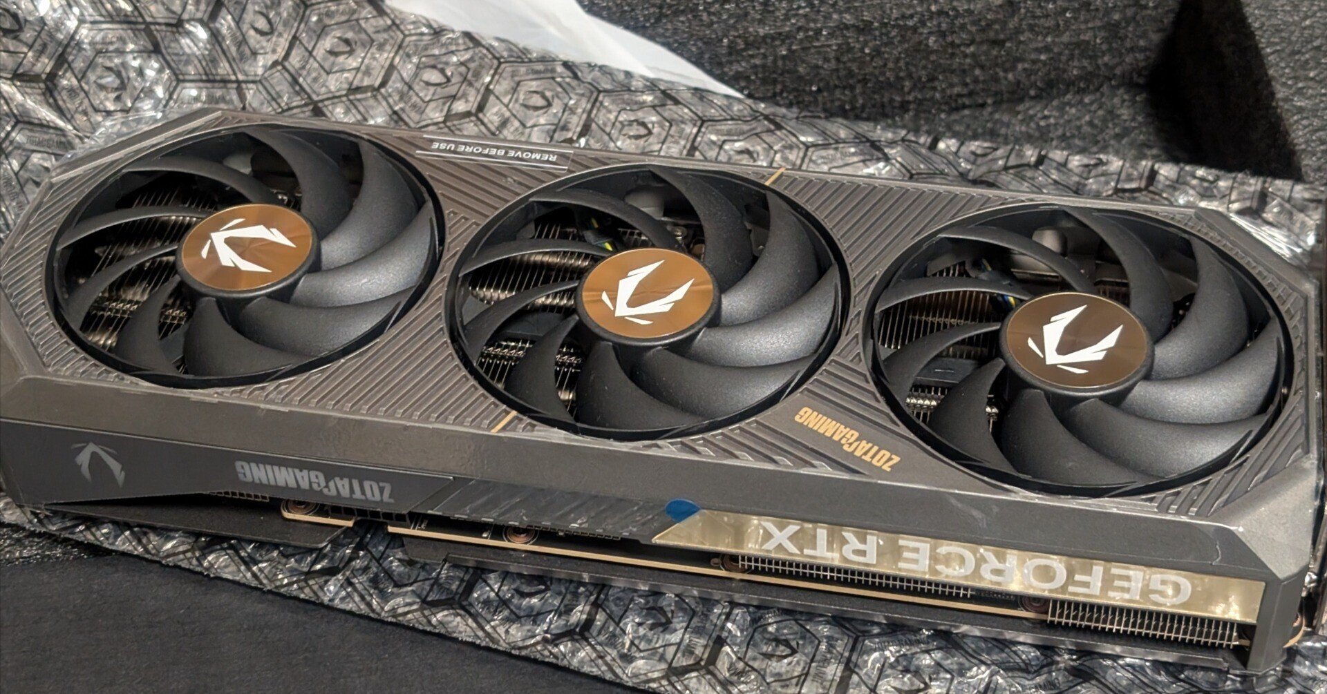 5070tiで自作PCつくる|zzz 5070tiで自作PCつくる|zzz