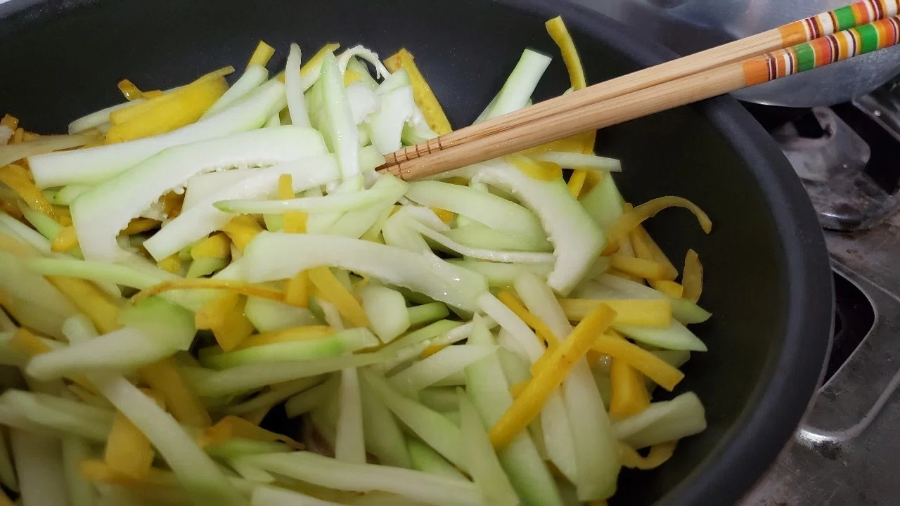 Recipe: Okinawa Island Ingredients [Green Papaya and Island Carrots]｜萌絵