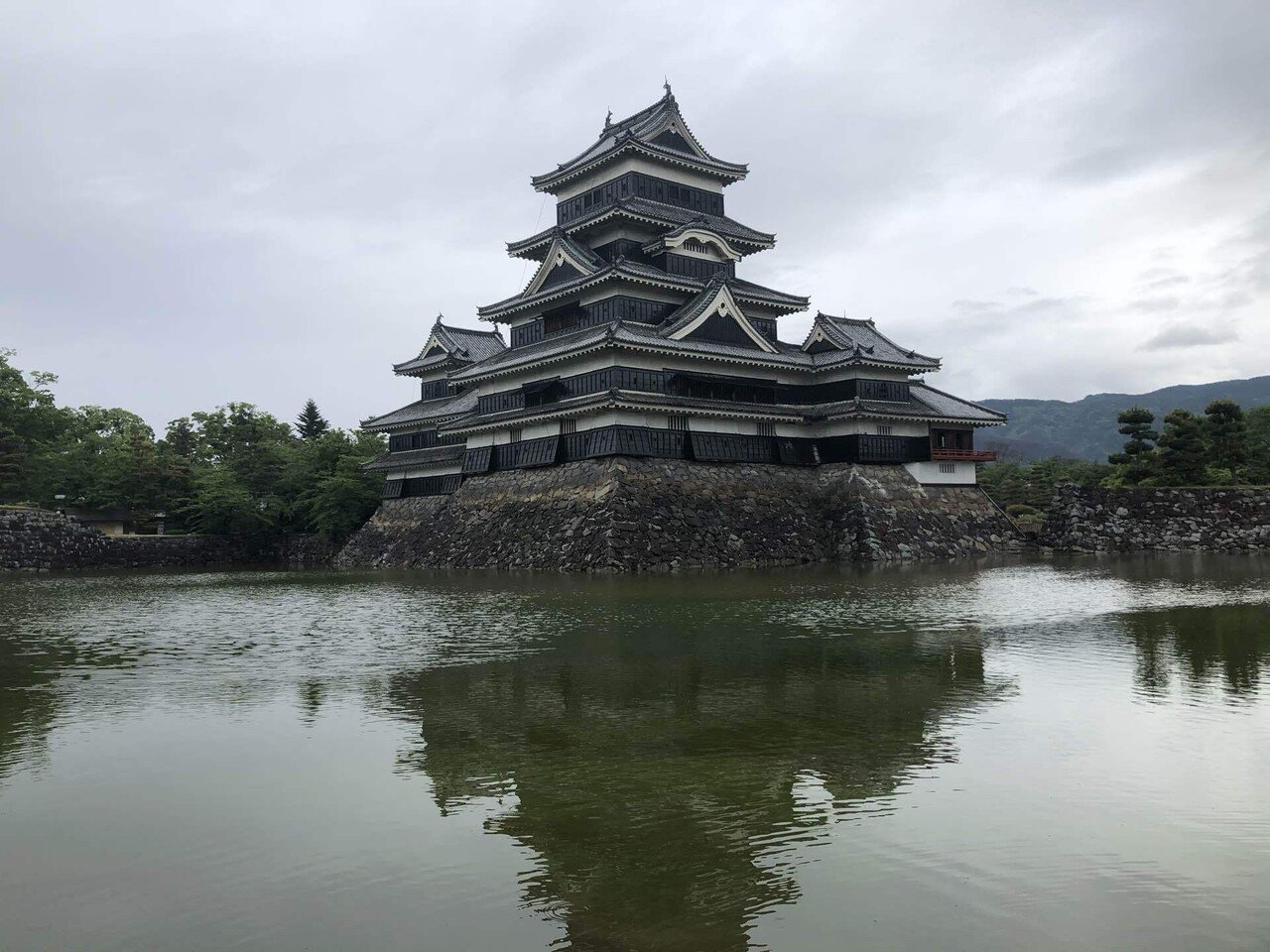 週刊 名城をゆく 34 宇和島城・大洲城 週刊 名城をゆく 34 宇和島城・大洲城（週刊 日本の城のバック
