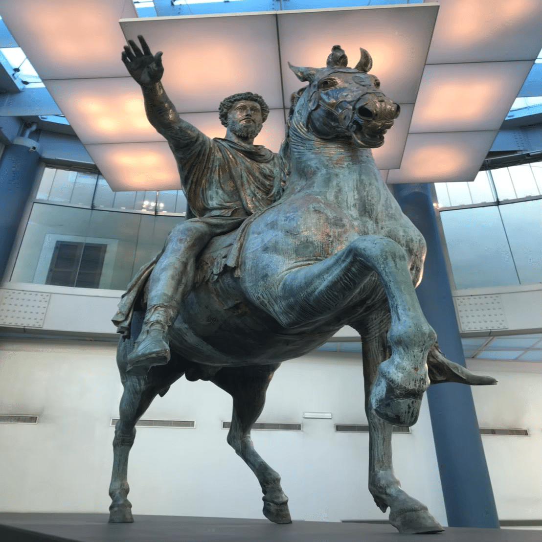 おすすめ美術館（西洋古代彫刻）｜高見温| On Takami