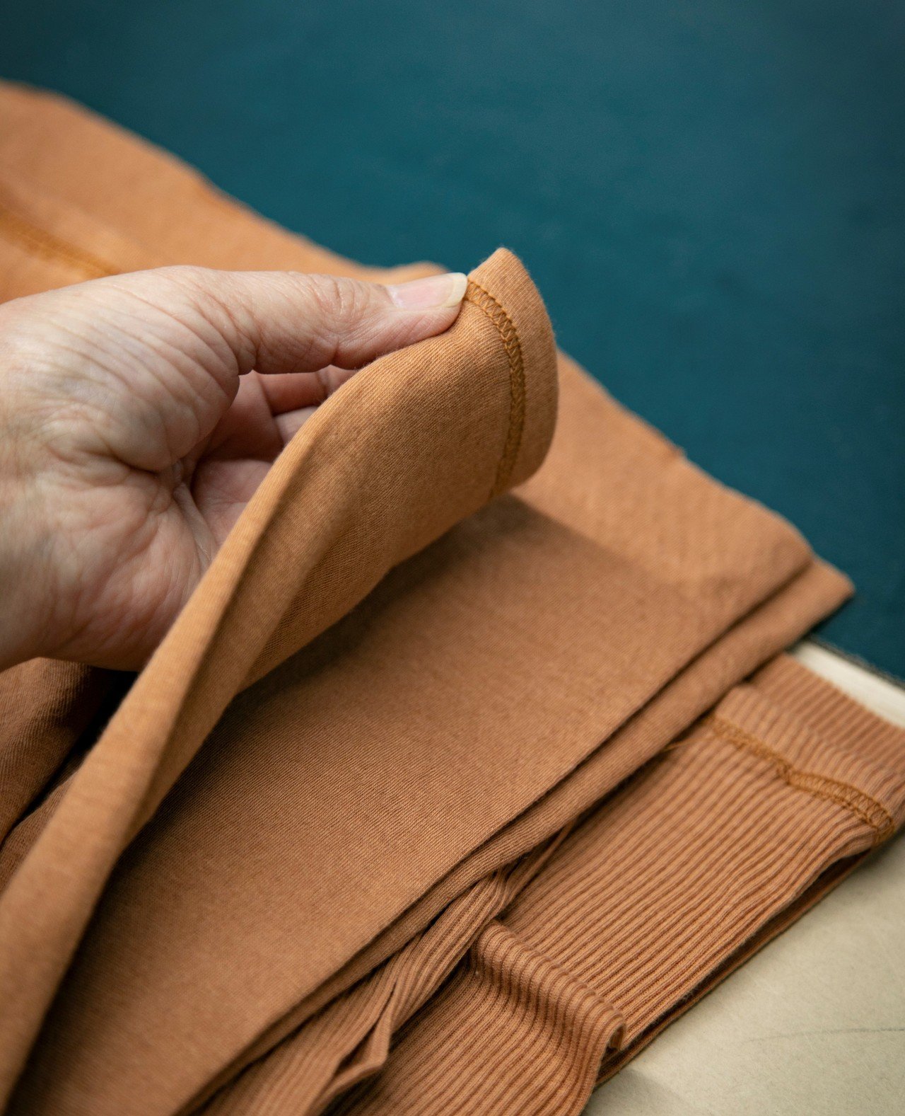 綿の肌着が 肌にやさしい 理由 素材と糸から紐解きます Hakuro Note 綿の肌着が 肌にやさしい 理由 素材と糸から紐解きます Hakuro Note