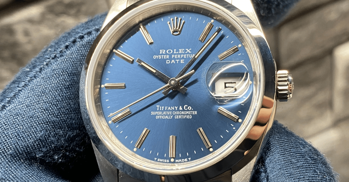ROLEX 新品未使用　箱付き　青色波模様 スカーフ　大判　レア ROLEX 新品未使用 箱付き 青色波模様 スカーフ 大判 レア - メルカリ