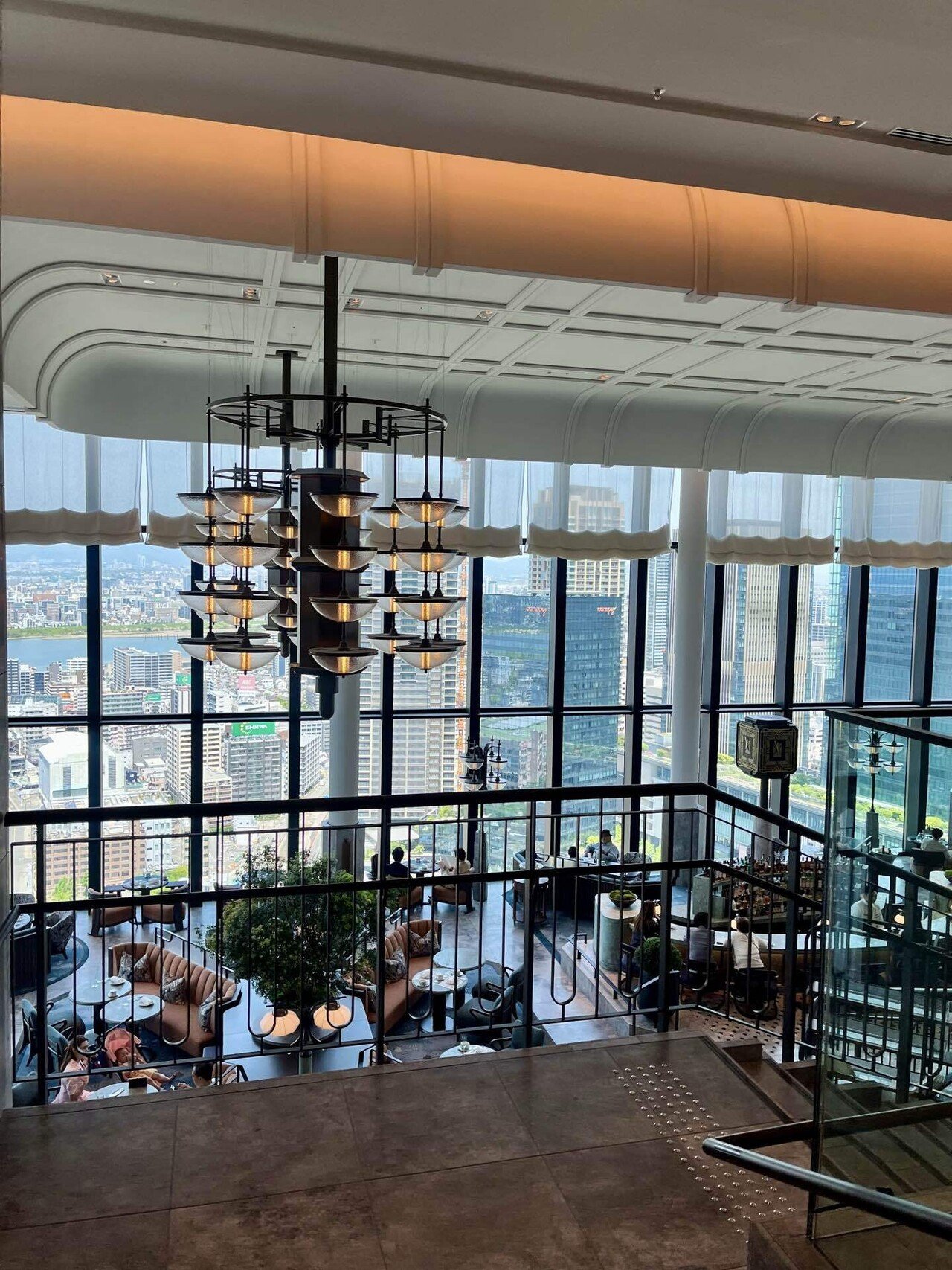 満点に近かったランチ@ウォルドーフ・アストリア大阪｜UB【Netflix