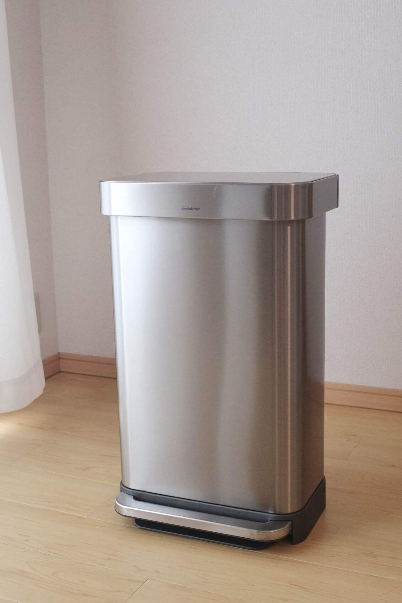 15年愛用しているゴミ箱の現行モデル simplehuman「レクタンギュラー
