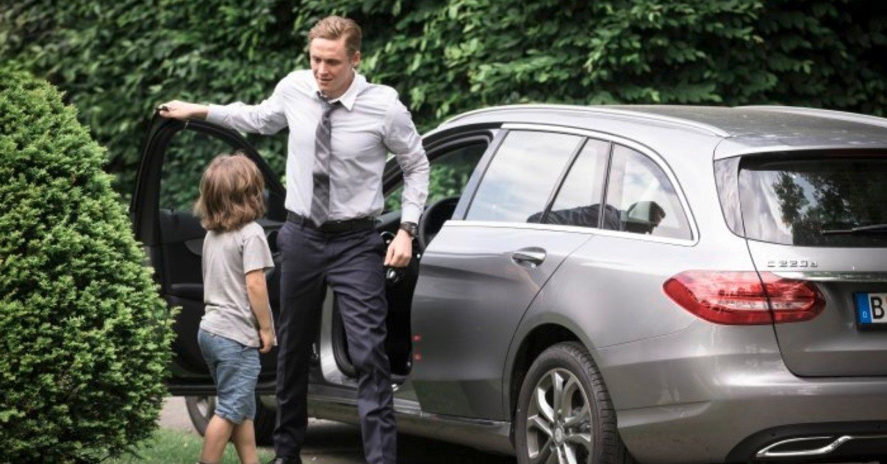 ユー アー ウォンテッド シーズン1 17 英語吹き替えに違和感 ドイツ語に日本語字幕へ変更されました Cymro アマゾン殿堂入りレビュアー Note