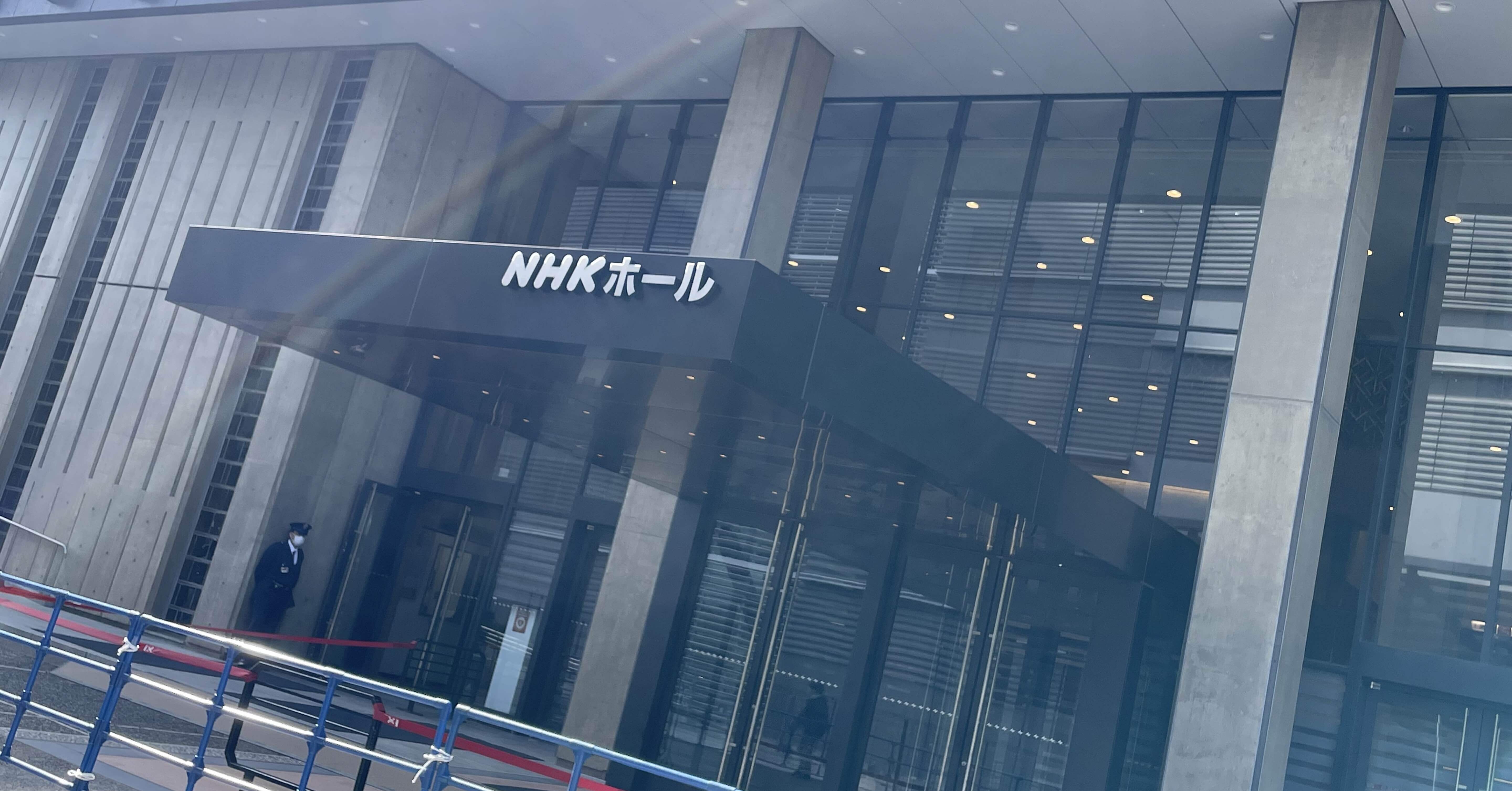 紙扇子　2個セット 女王蜂 NHKホール 女王蜂 紙扇子 ファンクラブ先行 NHKホール ジュリ扇 - メルカリ