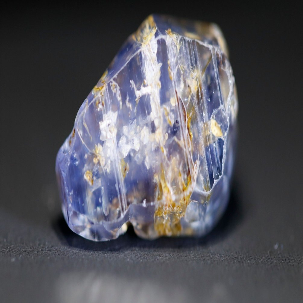 美しいBLUEサファイア原石 8.50ct｜天然サファイアの魅力を堪能しよう