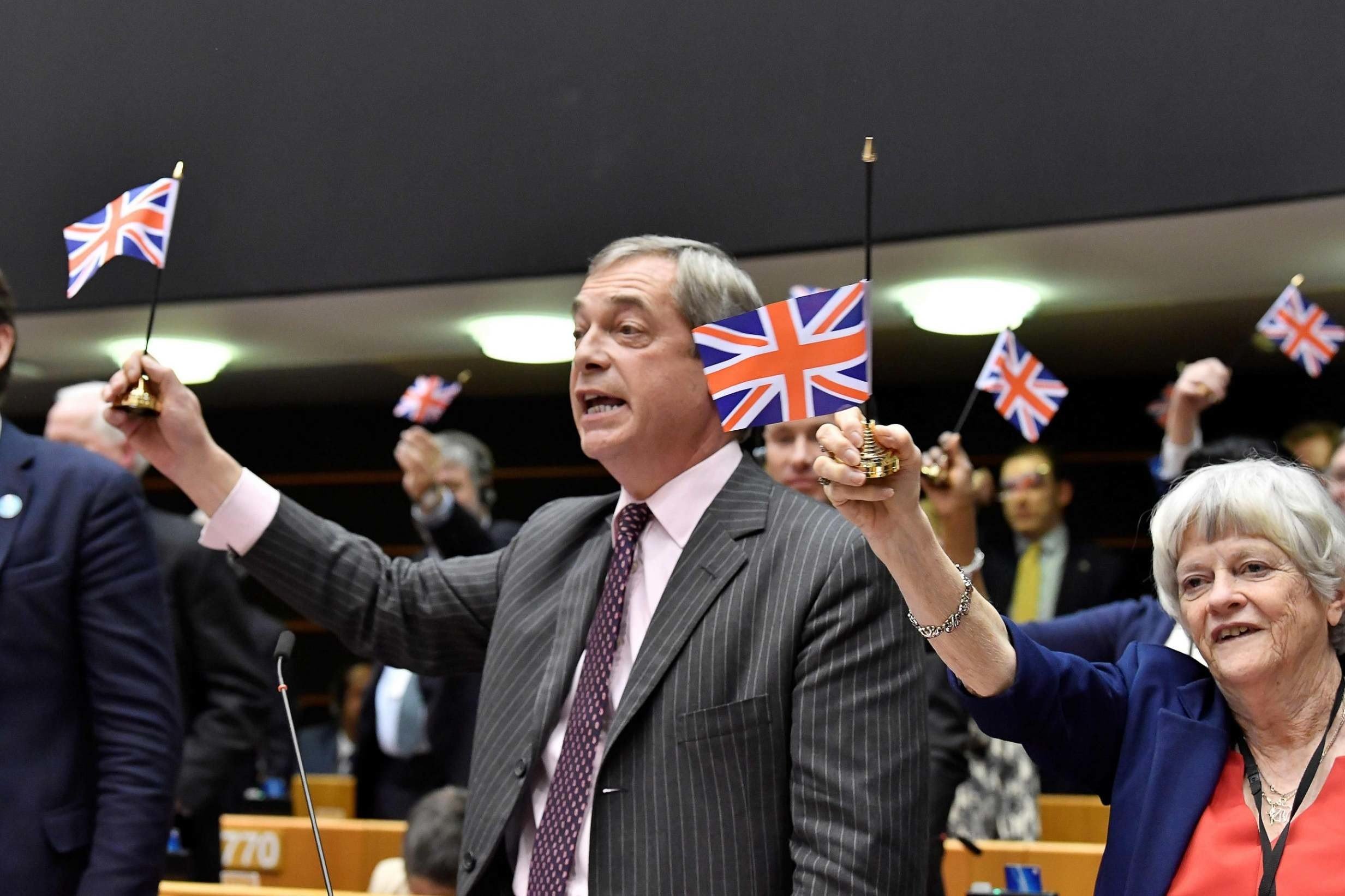 イギリスのeu離脱が決議されたeu議会で蛍の光が歌われたのは英国を煽るため という誤解を解きたい 山中拓磨 Note イギリスのeu離脱が決議されたeu議会で蛍の光が歌われたのは英国を煽るため という誤解を解きたい 山中拓磨 Note