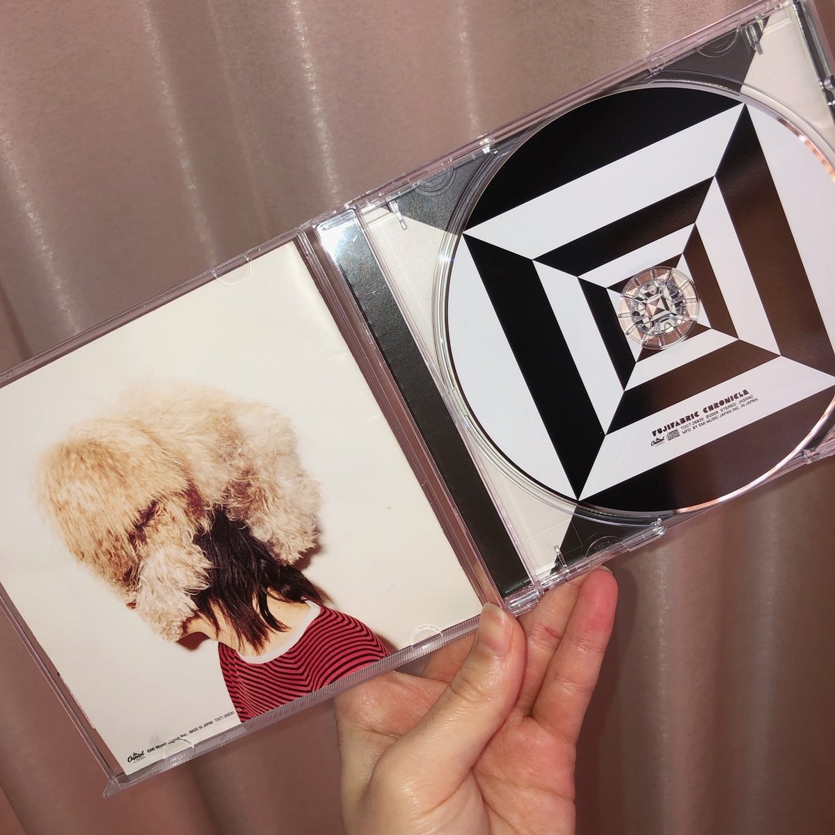 フジファブリックの『CHRONICLE』を聴いてみた編｜内山 結愛