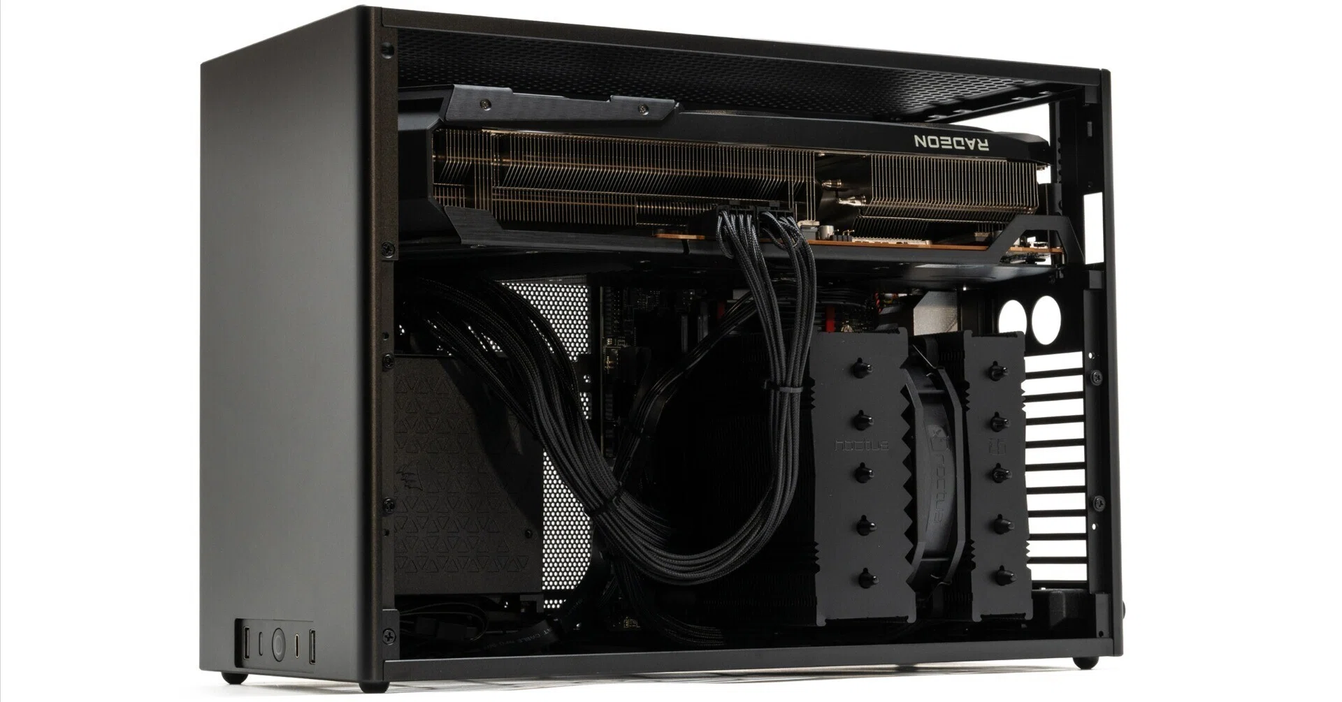 NCASE M2で小型PCを組んだ記録まとめ【パーツ構成／ビルド
