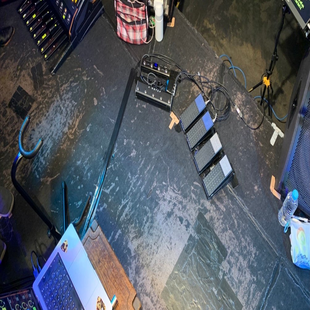 Ampero Control フットスイッチ HOTONE | AMPERO CONTROL | MIDIコントローラー | 製品情報