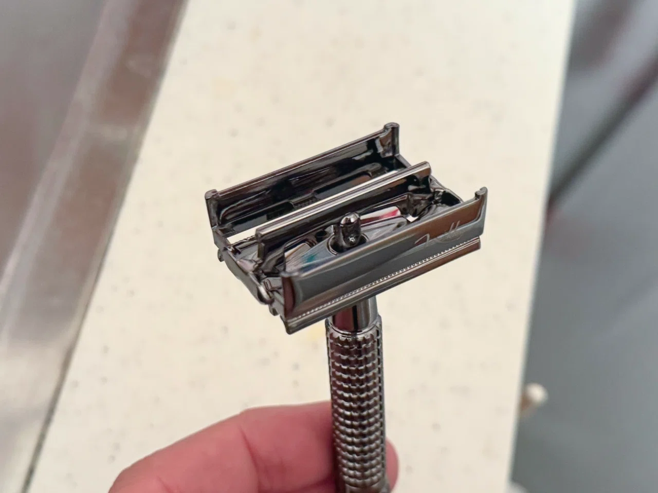 道具】［ニッキー］国産の両刃カミソリホルダー買ってみた。【日本利器