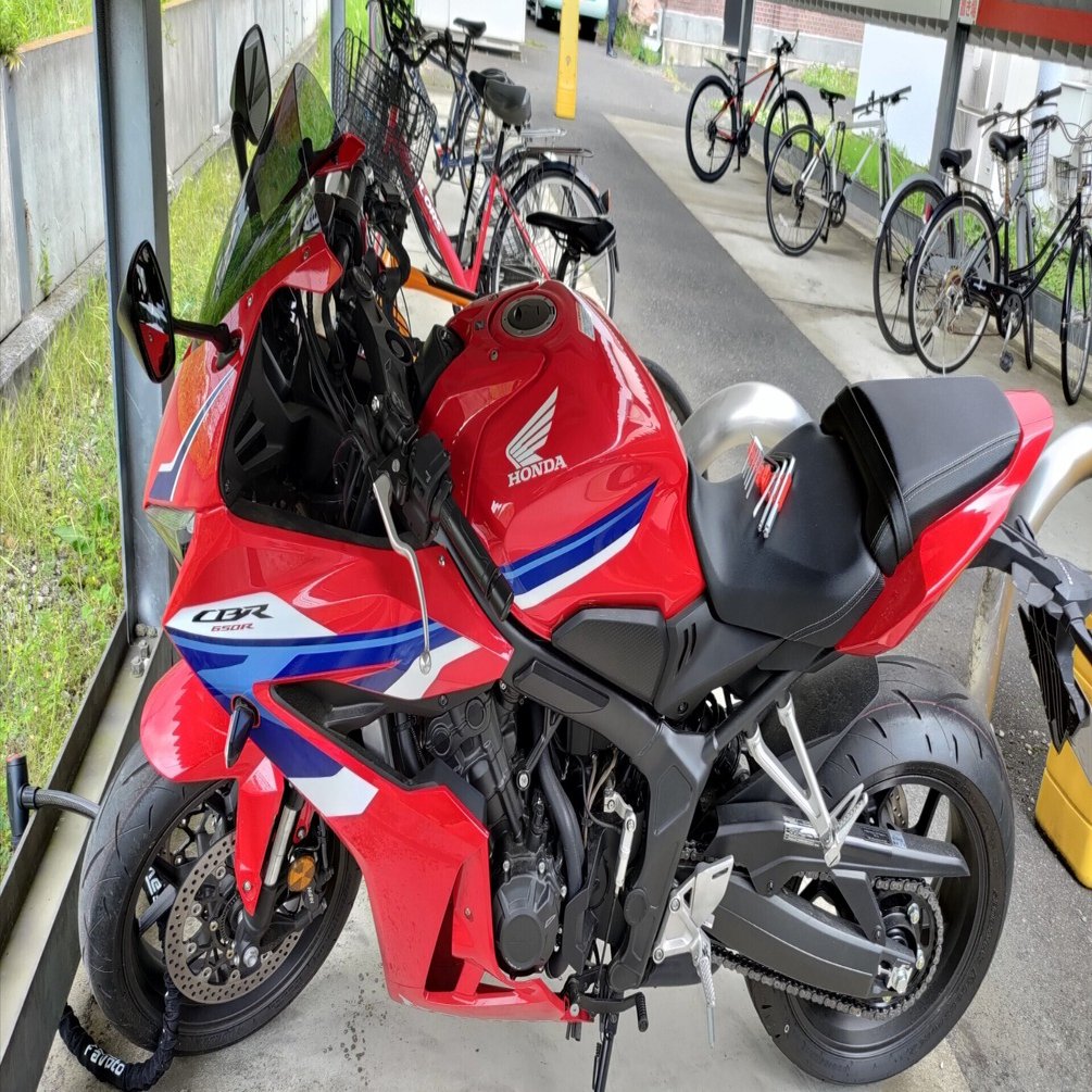 0529】ホンダCBR650Rのウインドスクリーンをハイウインドタイプのもの