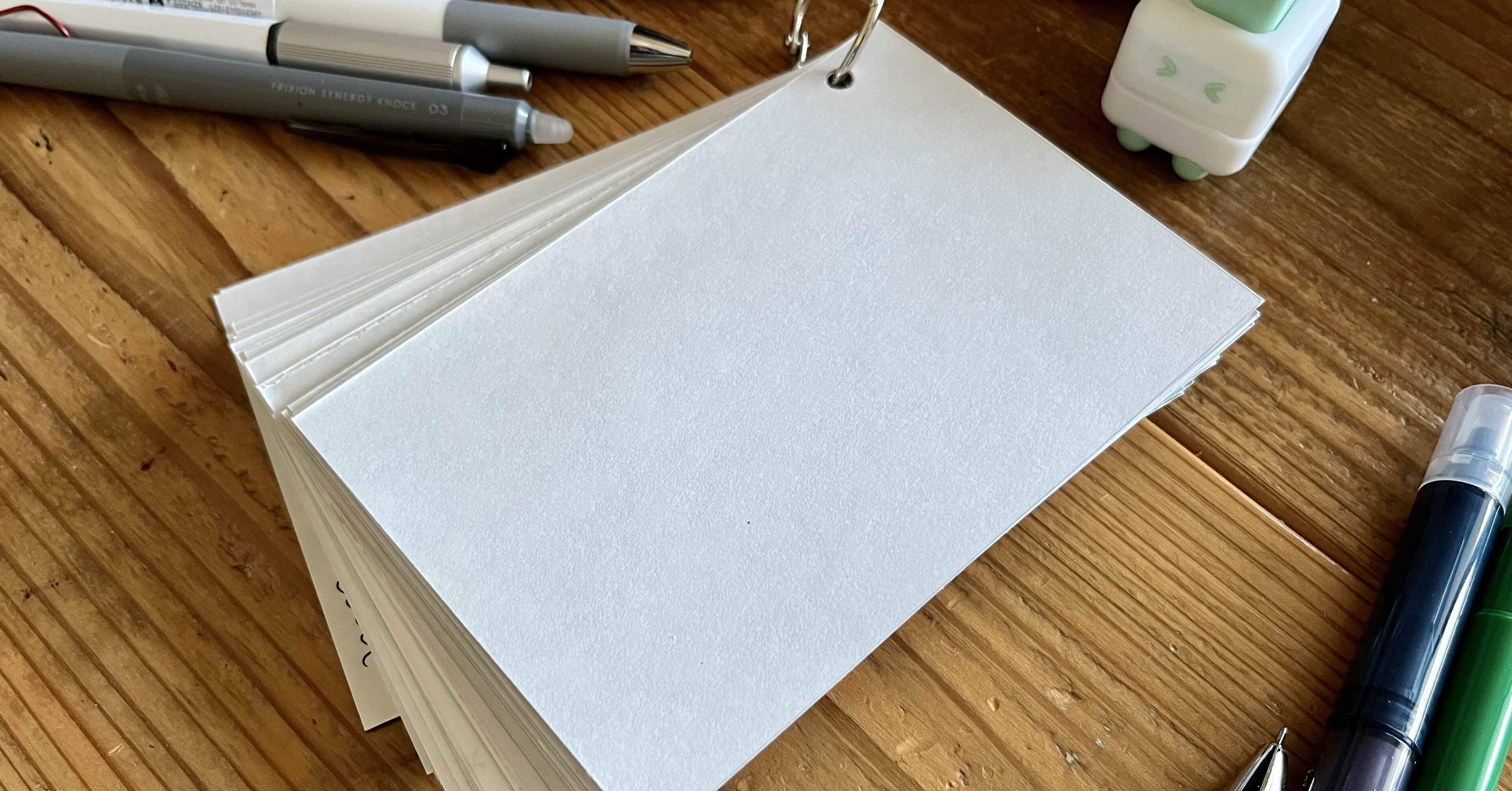 うちのメモ帳はちょっと良い紙。一穴パンチで作ろう、令和に昭和の手