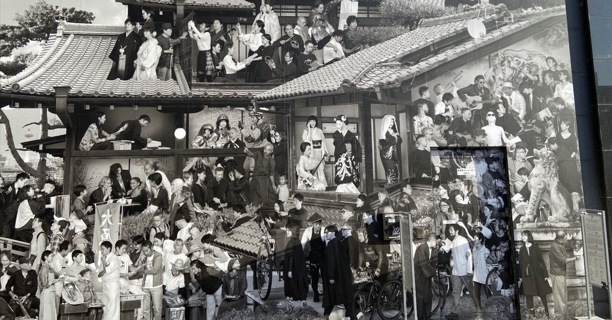 KYOTOGRAPHIE JRの巨大壁画 京都駅ビル北側通路｜新宅 成憲