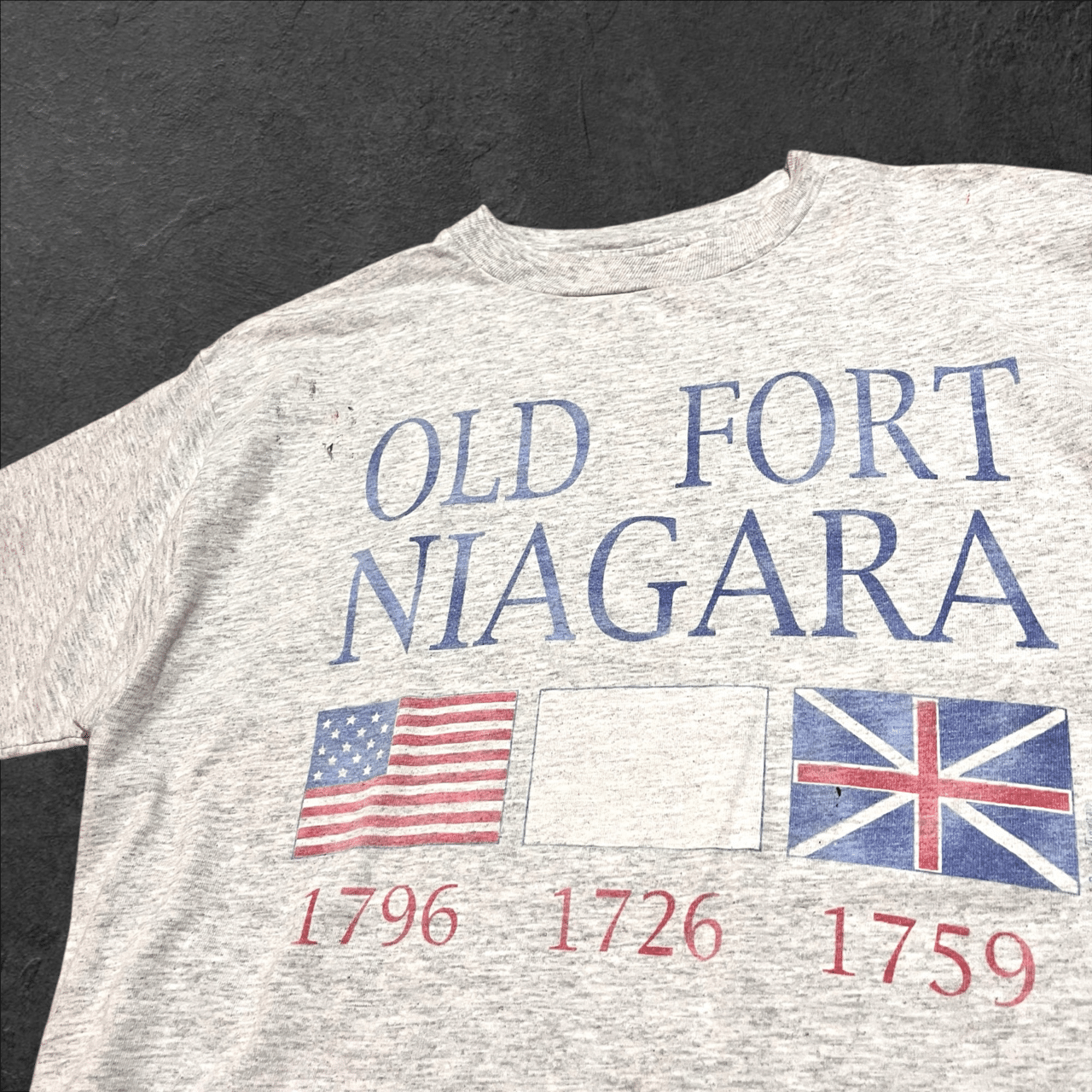OLD FORT NIAGARAをめぐる、3つの旗と1枚のTシャツの話｜FOREG｜会社員