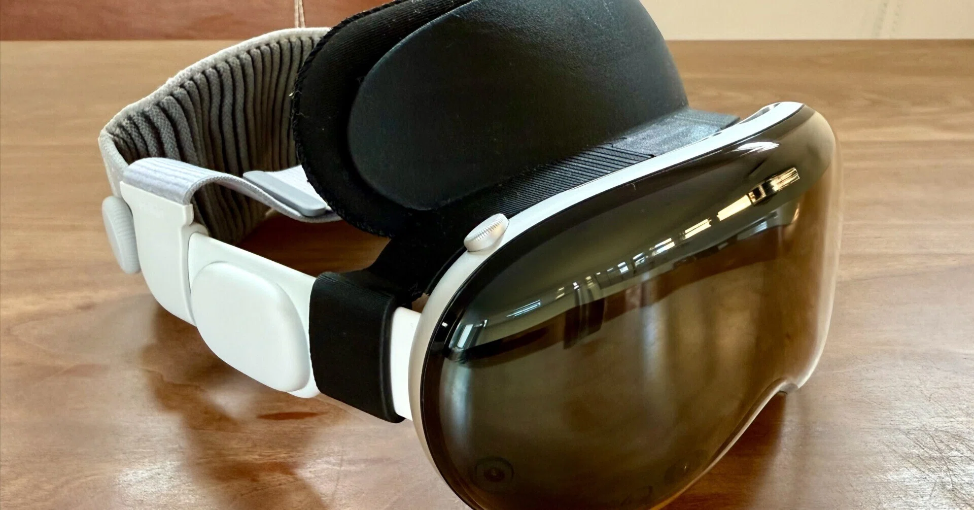 Apple Vision Proを長時間装着するための装備｜tochi