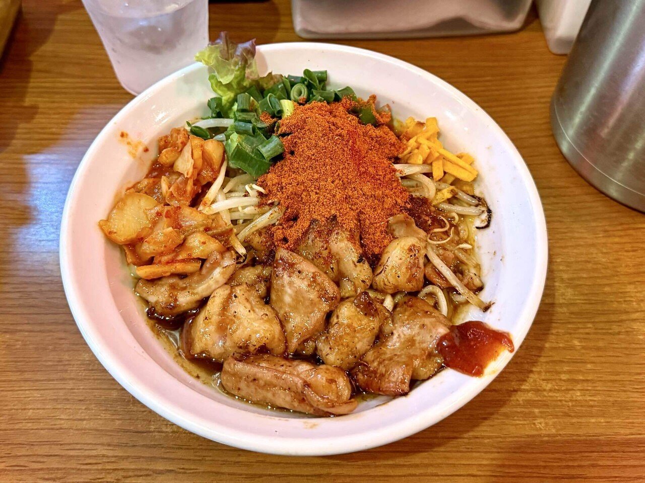 関西グルメ1】鶴橋:だいつるの旨辛ホルモンまぜそば｜海岸うみべ