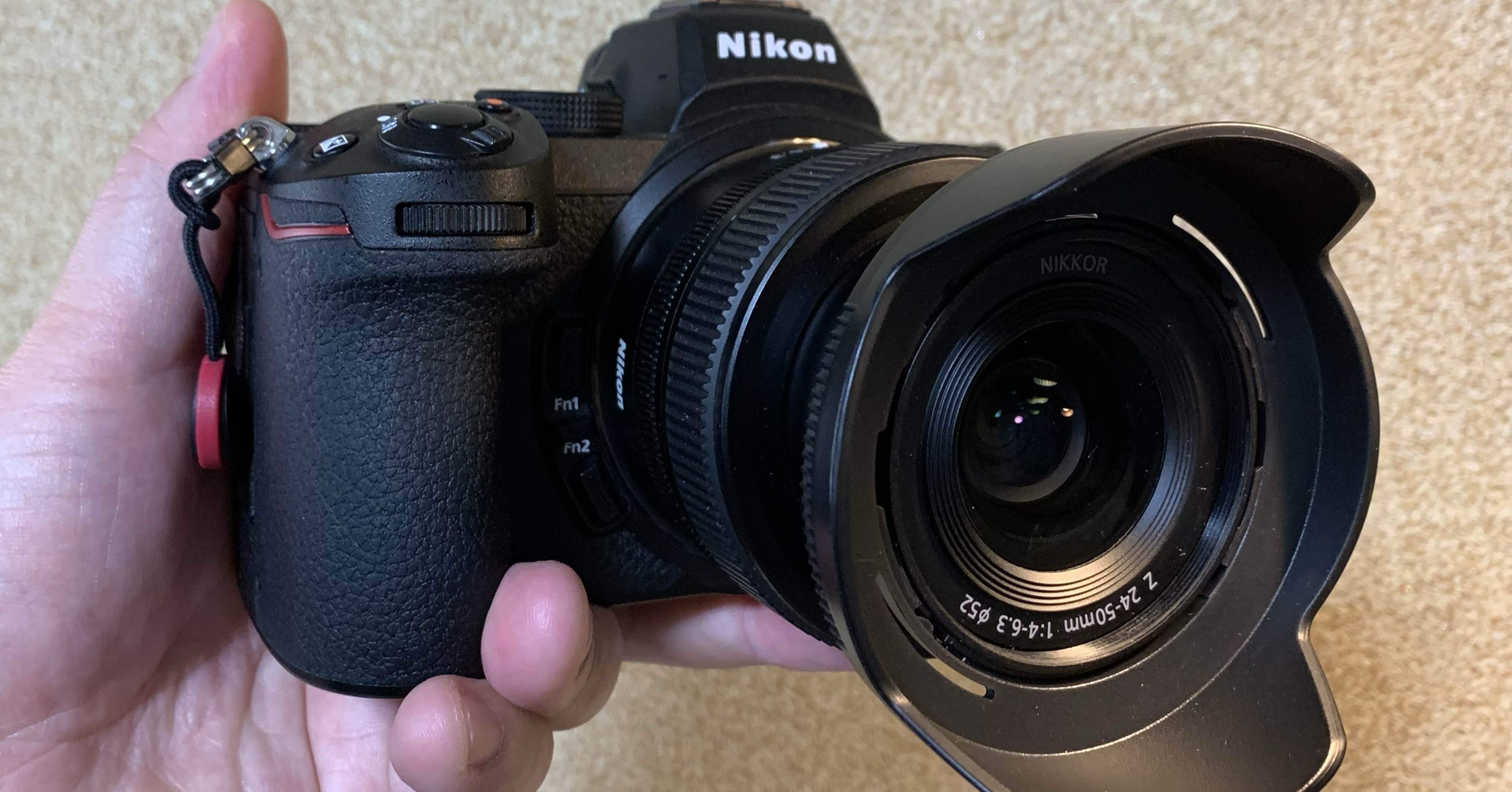 ミラーレス一眼カメラを買ったら、翌年に大幅機能アップした新型が発売