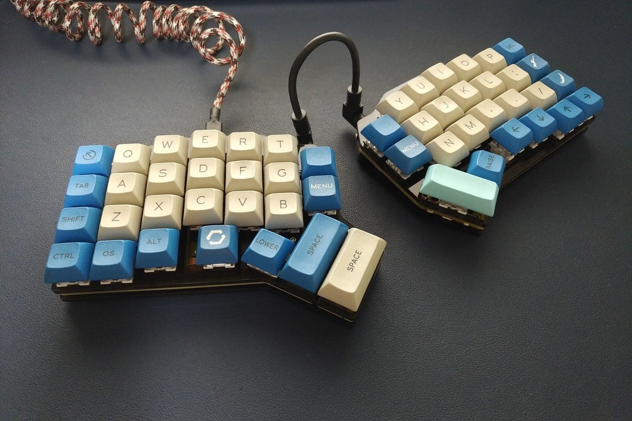 自作キーボードキットのErgodash miniを素人が気力だけで作って 自作キーボードキットのErgodash miniを素人が気力だけで作って