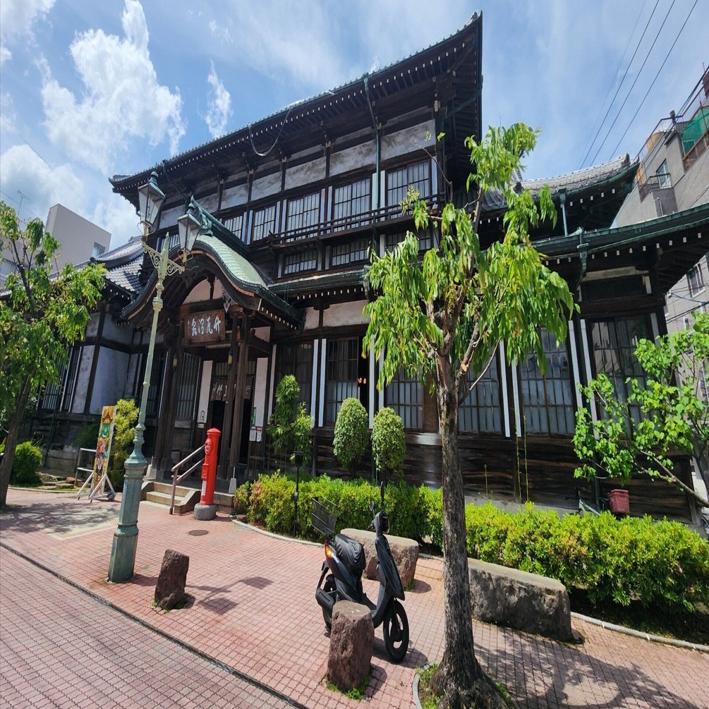 感想 #9】映画「千と千尋の神隠し」の聖地、大分別府「竹瓦温泉」｜凛々サイ