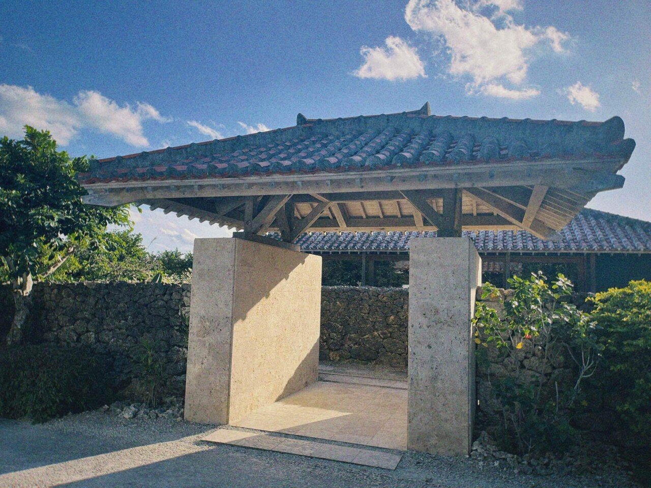 竹富島の古民家 竹富島 赤瓦の貸切宿 そうりゃ