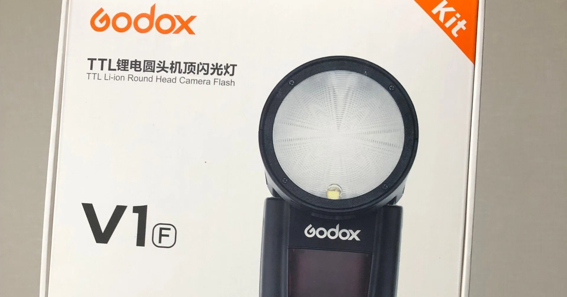 新しいストロボ買った Godox V1｜高夏 カズヤ（高夏写真店）