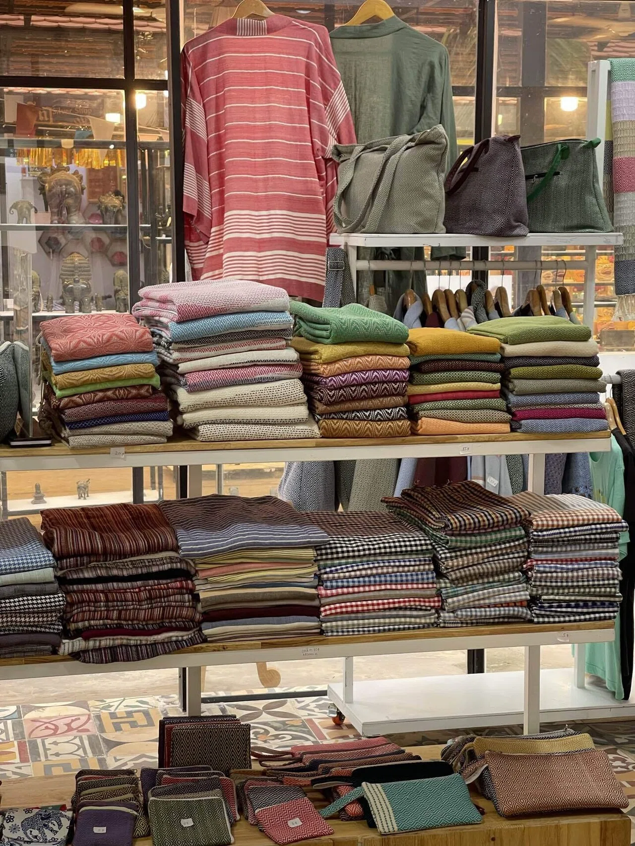 シェムリアップでの買い物：メイド・イン・カンボジアの3軒目のお店