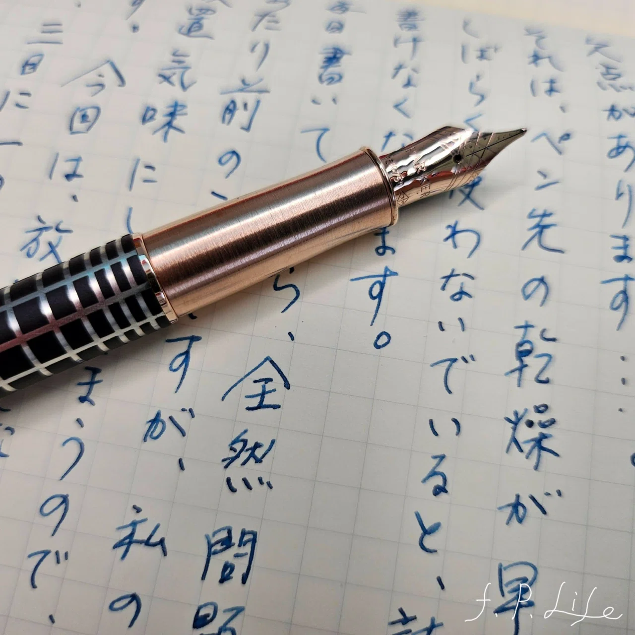 ソネット18金 去年購入したまに使用。見た感じ大きい傷は無さそうです。箱無。 ソネット18金 去年購入したまに使用。見た感じ大きい傷は無さそうです