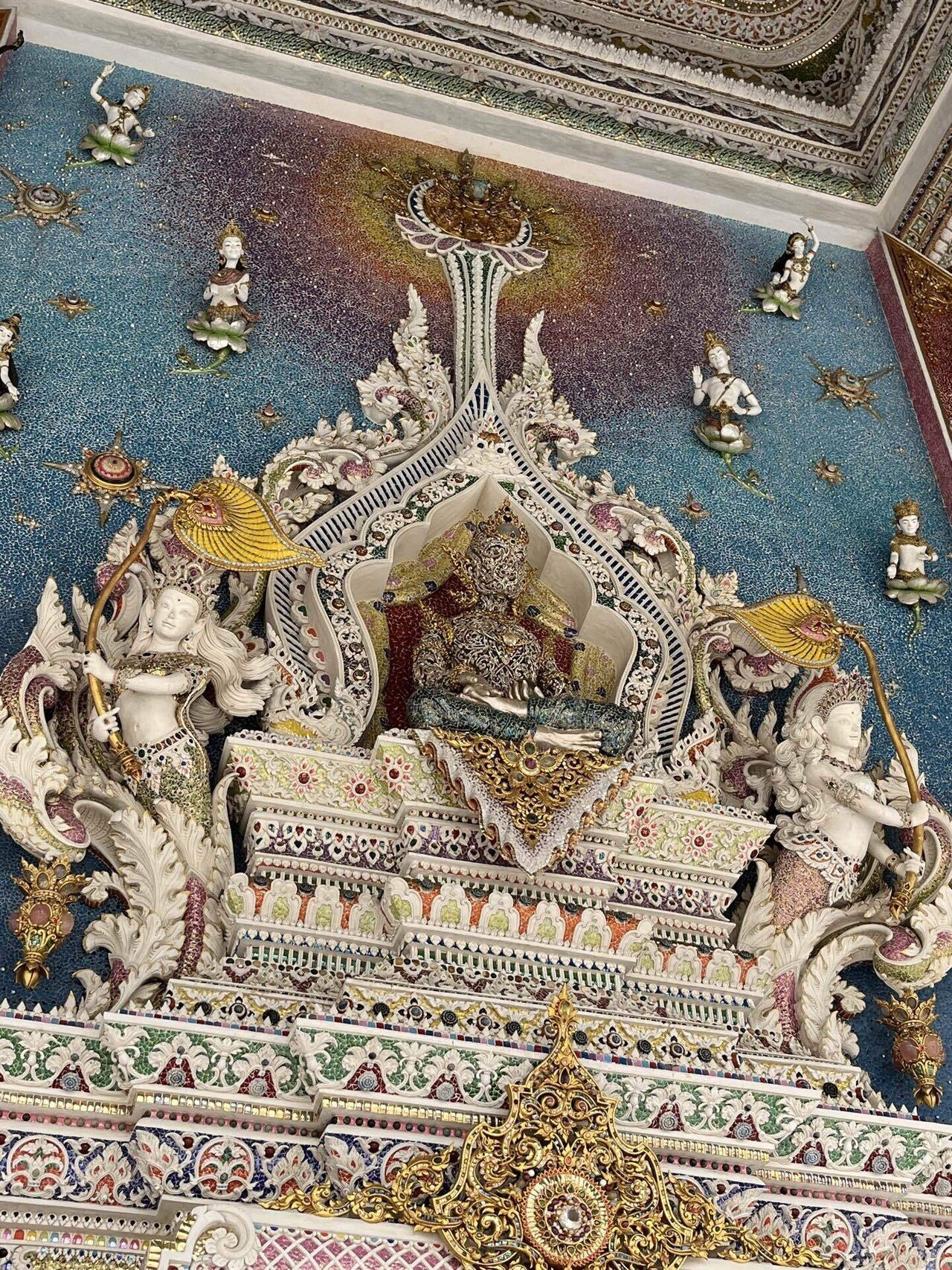 タイの「変な寺」でめちゃくちゃ感動し、その後全て忘れたが…｜田島ハルコ