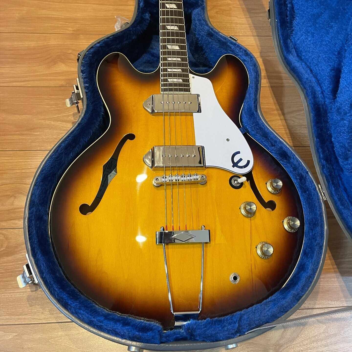 3. Epiphone Casino 韓国製 Peerless plant｜Atrai Lennon