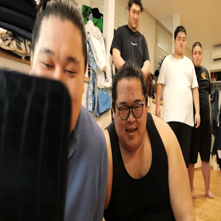 二子山部屋】狼雅関十両昇進時、部屋の様子は？｜えり