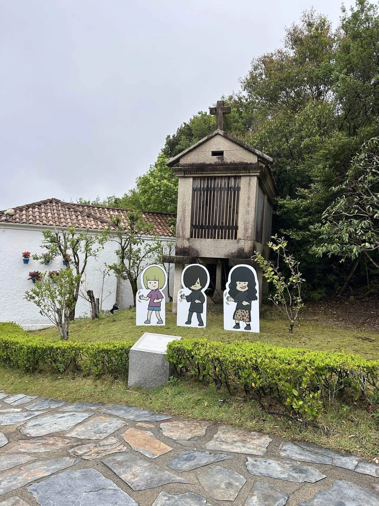 ヤバイTシャツ屋さん「Tank-top Festival 2025 in志摩スペイン村」を