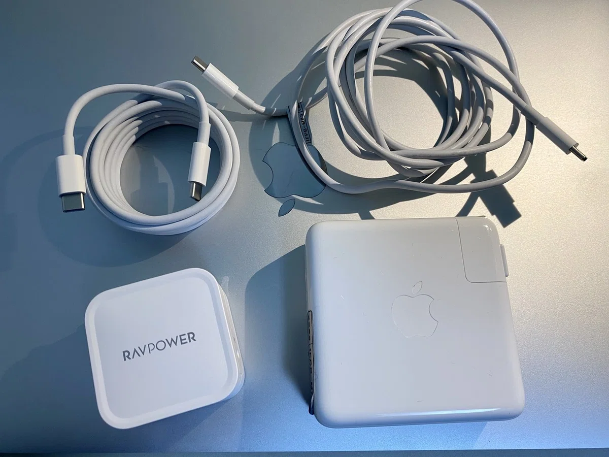 持ち運び用にMacbook Pro 16インチ充電器セットを買った｜田村岳夫 