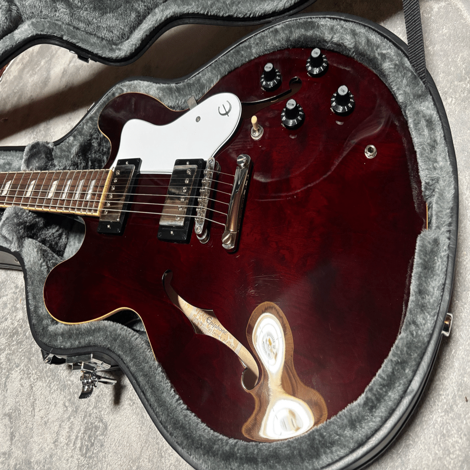 以外に良いというか、かなり良い！Epiphone - Noel Gallagher Riviera