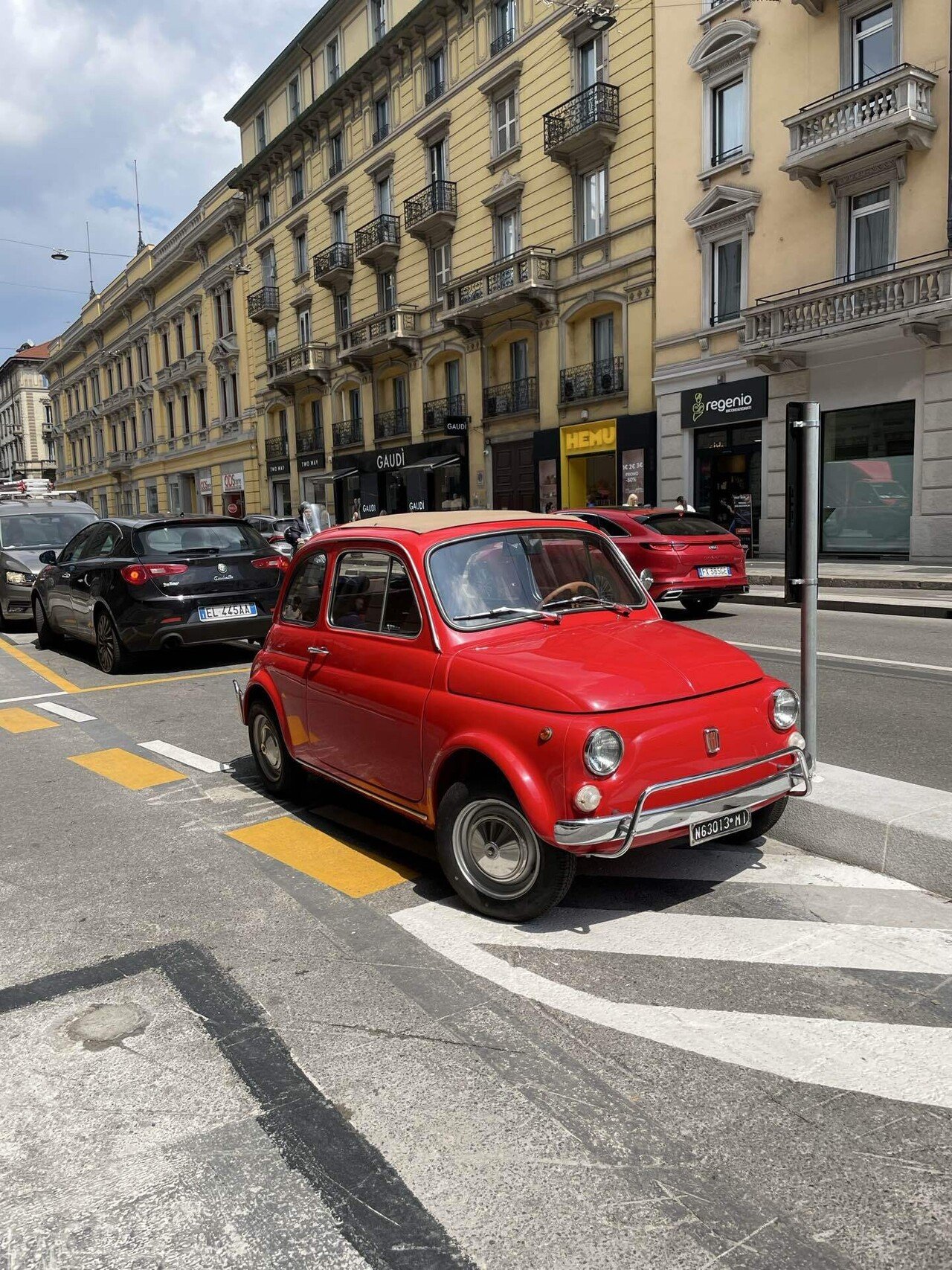 新品イタリア、ミラノのCITTA ALTA 新品イタリア、ミラノのCITTA ALTA