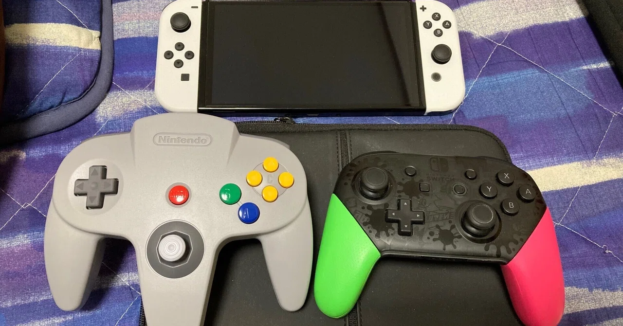 ゲームソフト/ゲーム機本体 Wii U （マリカ8）& クラシック