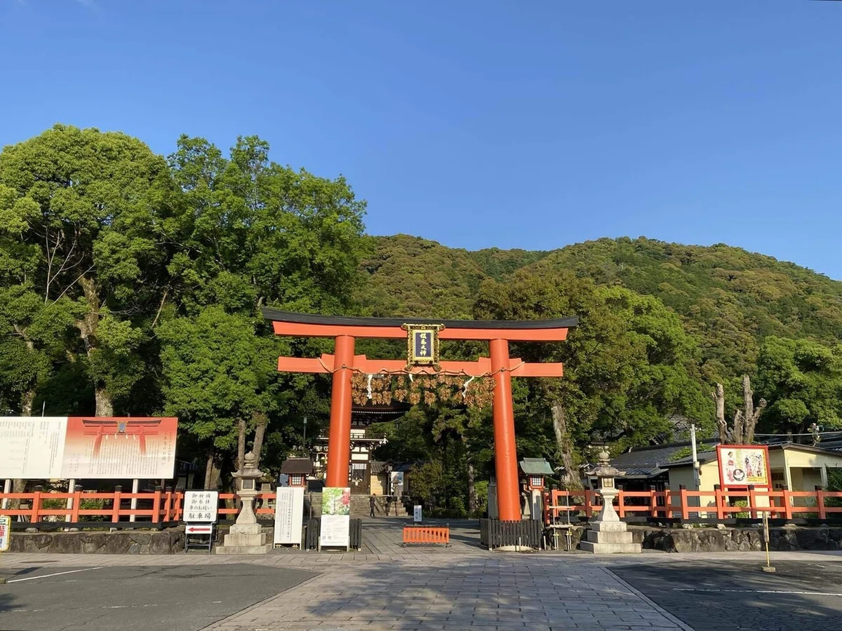 松尾大社②神使の亀と二葉葵の神紋。さらに「別雷山」!|Rico|神仏巡礼結びナビゲーター