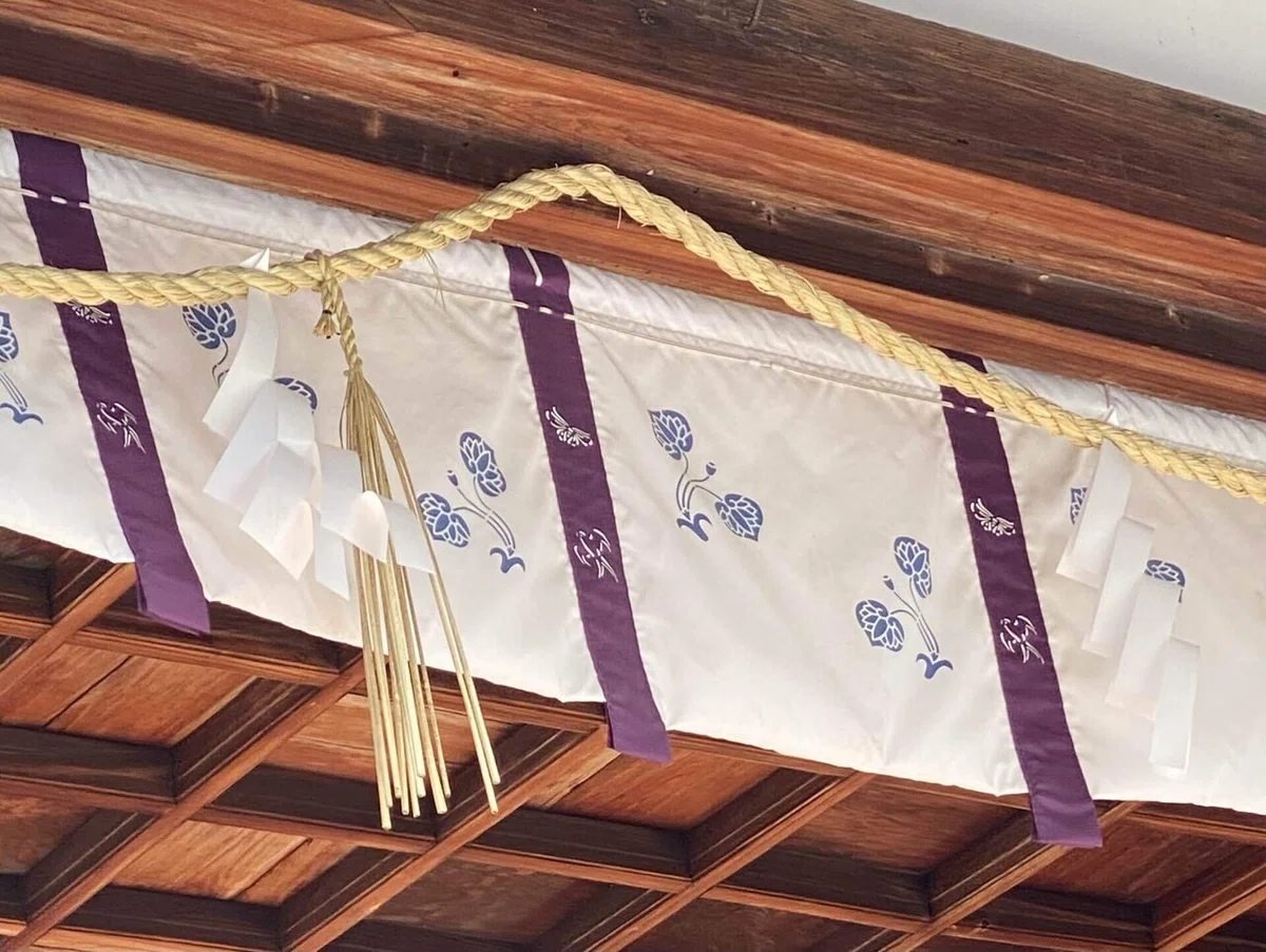 松尾大社②神使の亀と二葉葵の神紋。さらに「別雷山」!|Rico|神仏巡礼結びナビゲーター
