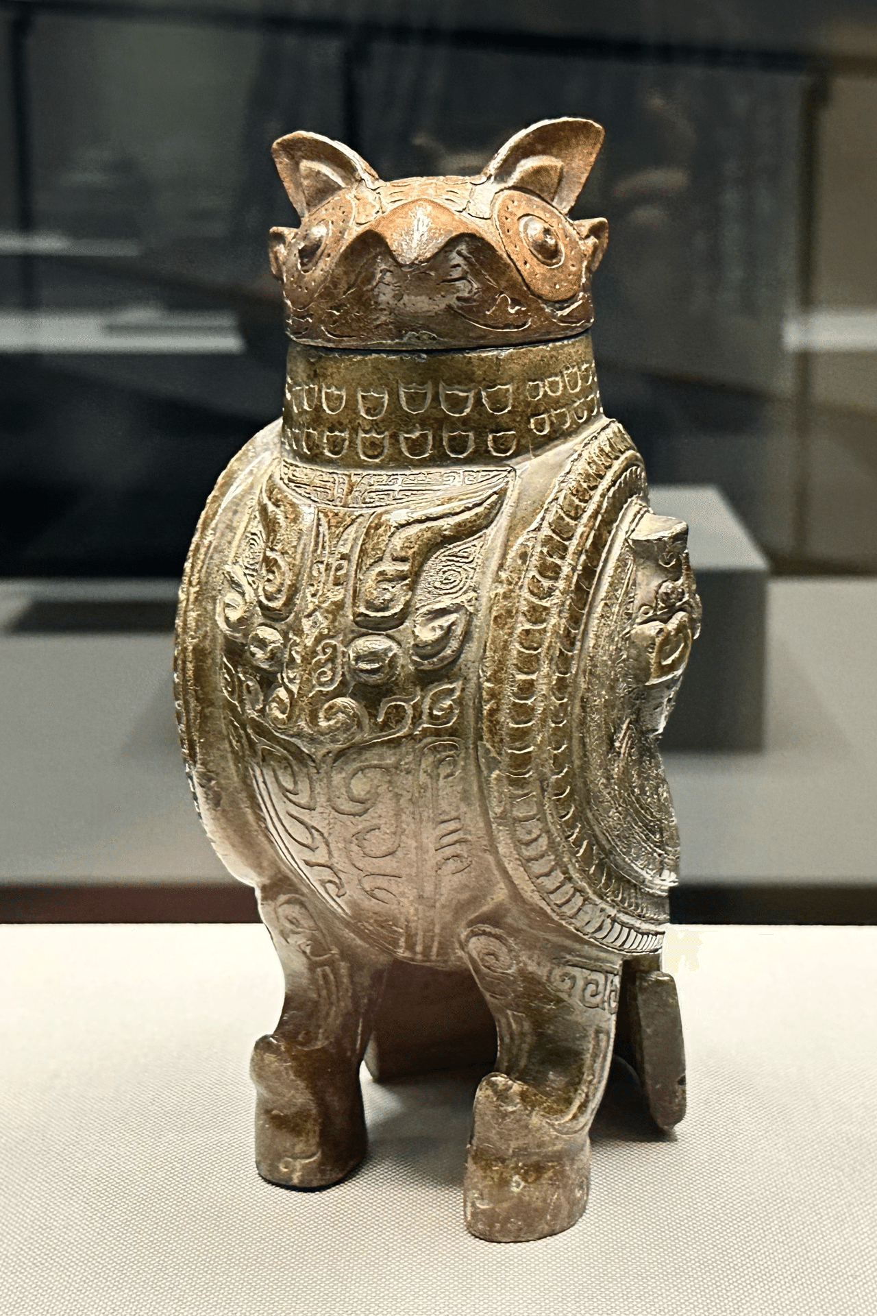 大型青銅製 金工細工 商代『婦好尊鴞』梟形の酒つぼ/オブジェ 茶道具 大型青銅製 金工細工 商代『婦好尊鴞』梟形の酒つぼ/オブジェ 茶道具