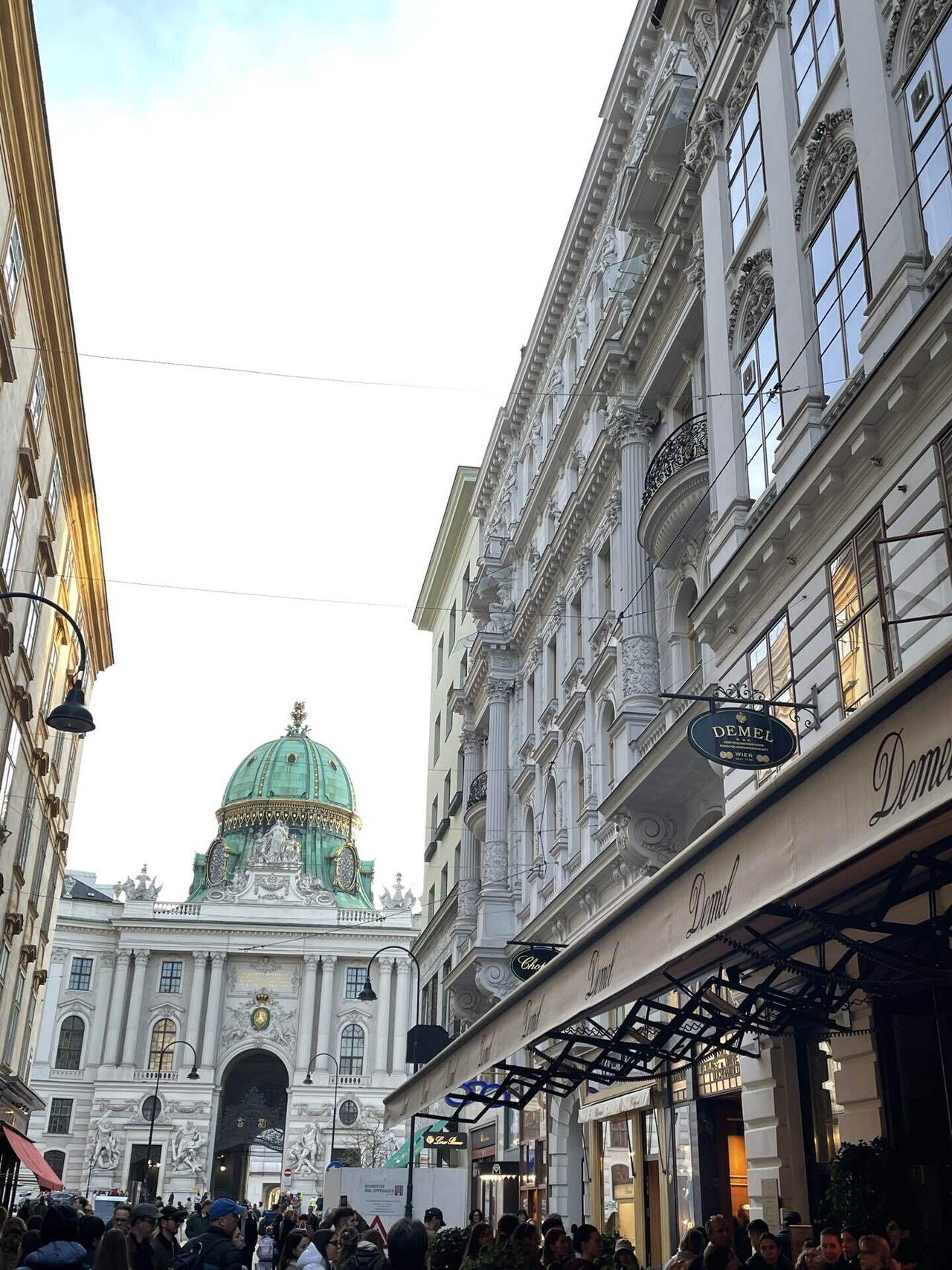 ウィーン一人旅】国立歌劇場の立見席からオペラ鑑賞｜藤吾 Tohgo