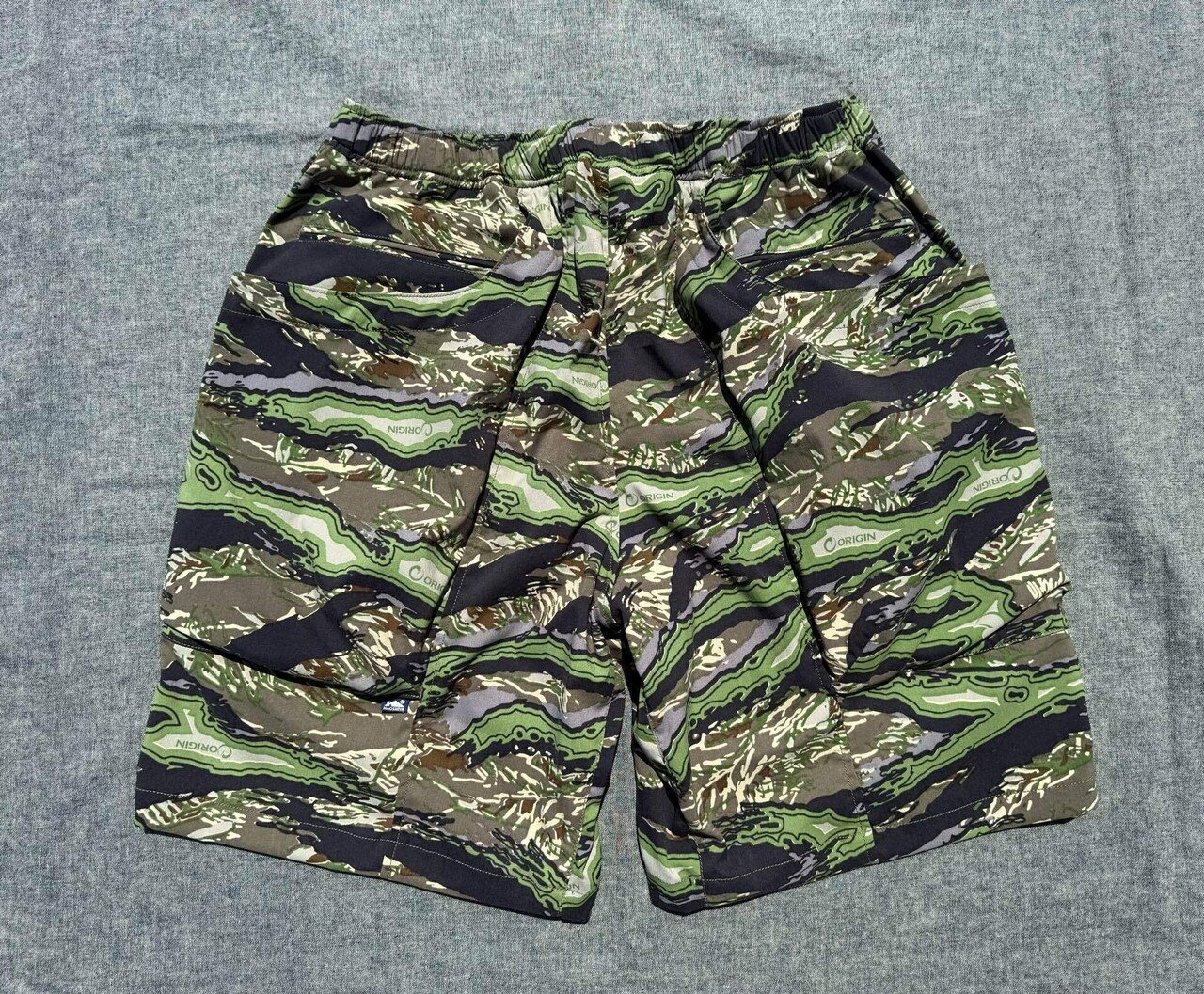 NAOSHIYA CUSTOM FACTORY タイガーストライプカーゴショーツ