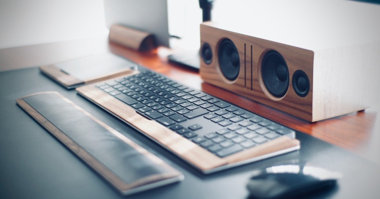 ケーブル1本だけの生産性最高なデスク環境をdiyなしで作った話 柿元 崇利 U Next Note ケーブル1本だけの生産性最高なデスク環境をdiyなしで作った話 柿元 崇利 U Next Note